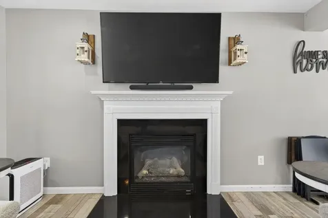 54 Pine Hill Road Nashua NH 03063