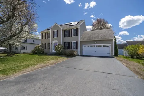54 Pine Hill Road Nashua NH 03063