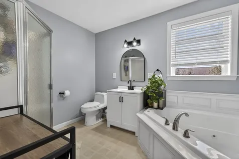 54 Pine Hill Road Nashua NH 03063