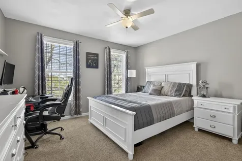 54 Pine Hill Road Nashua NH 03063