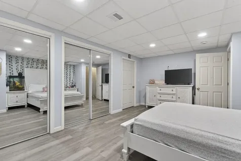 54 Pine Hill Road Nashua NH 03063