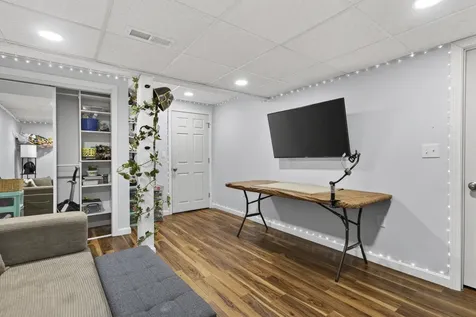 54 Pine Hill Road Nashua NH 03063