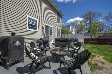 54 Pine Hill Road Nashua NH 03063