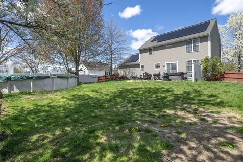 54 Pine Hill Road Nashua NH 03063