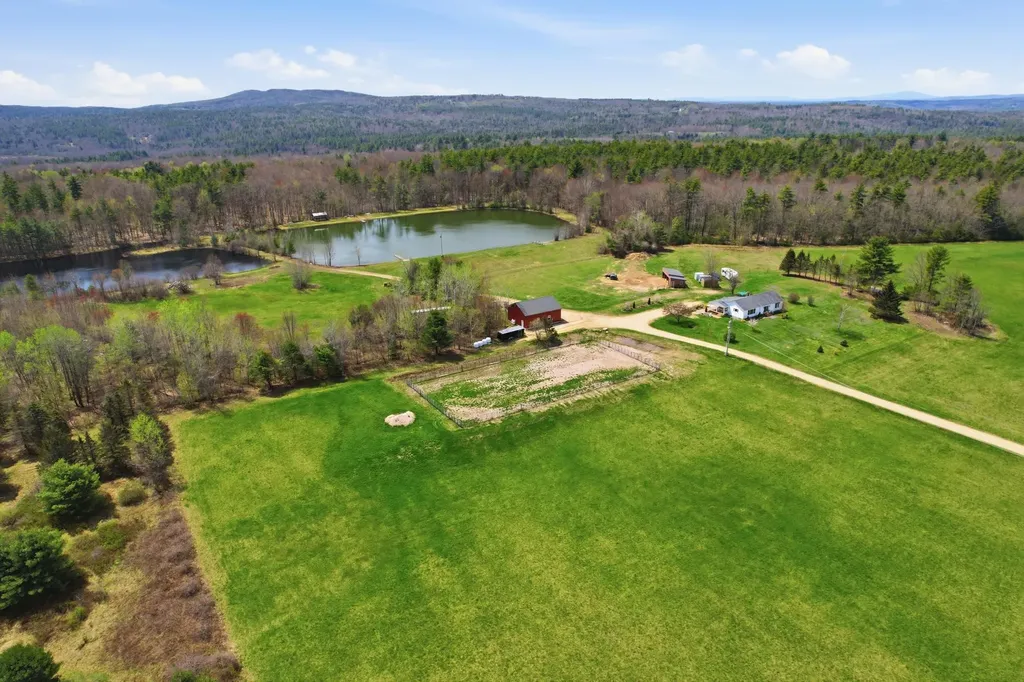 557 South Barnstead Road Barnstead NH 03225