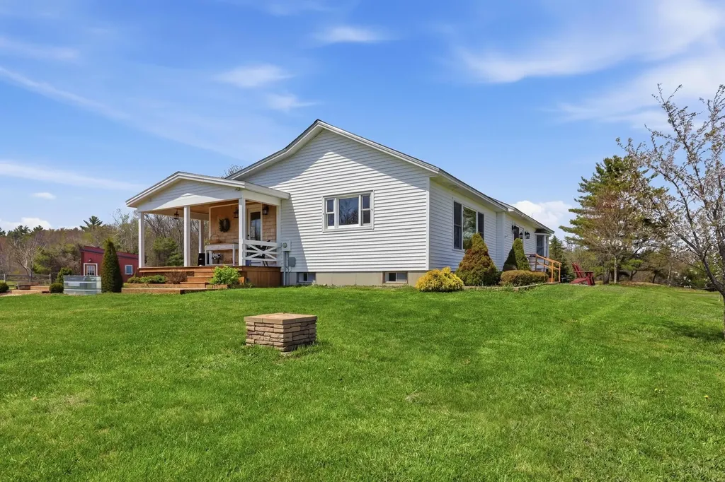 557 South Barnstead Road Barnstead NH 03225