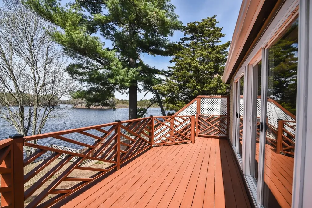 14 Marcoux Road Newton NH 03858
