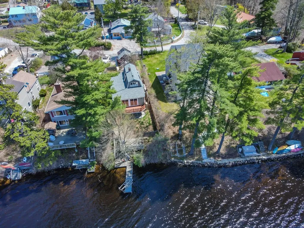 14 Marcoux Road Newton NH 03858