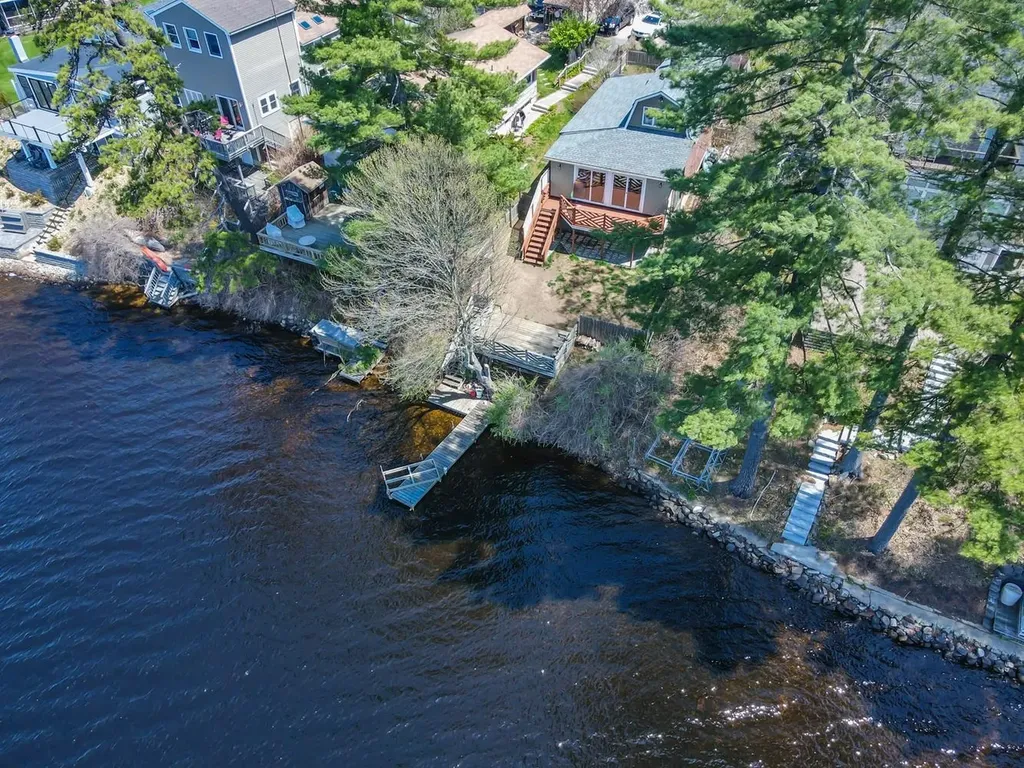 14 Marcoux Road Newton NH 03858
