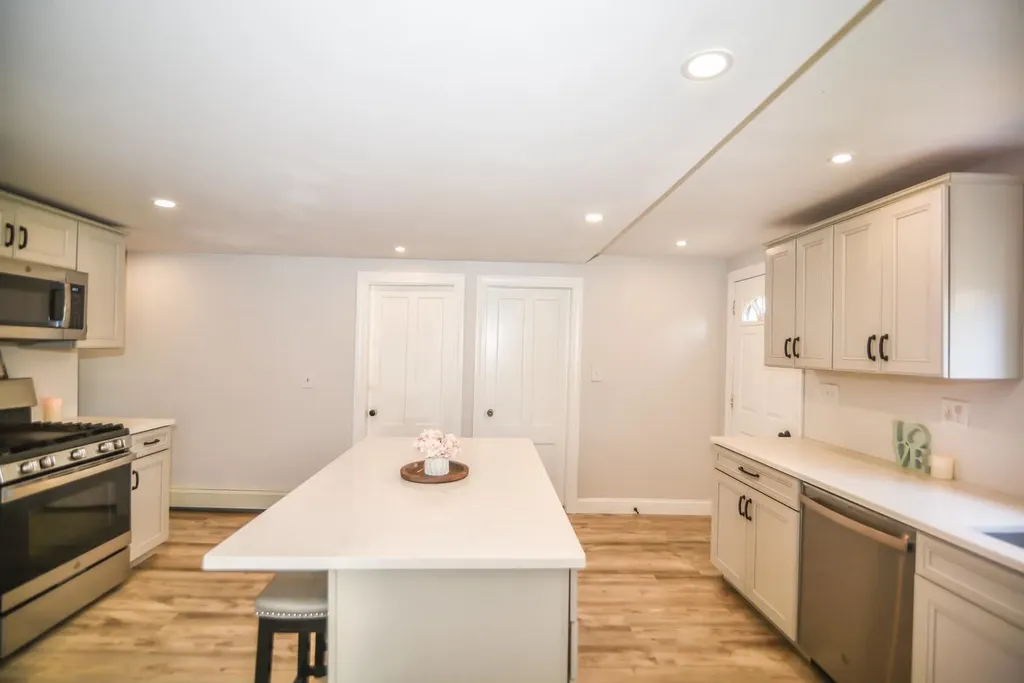 14 Marcoux Road Newton NH 03858