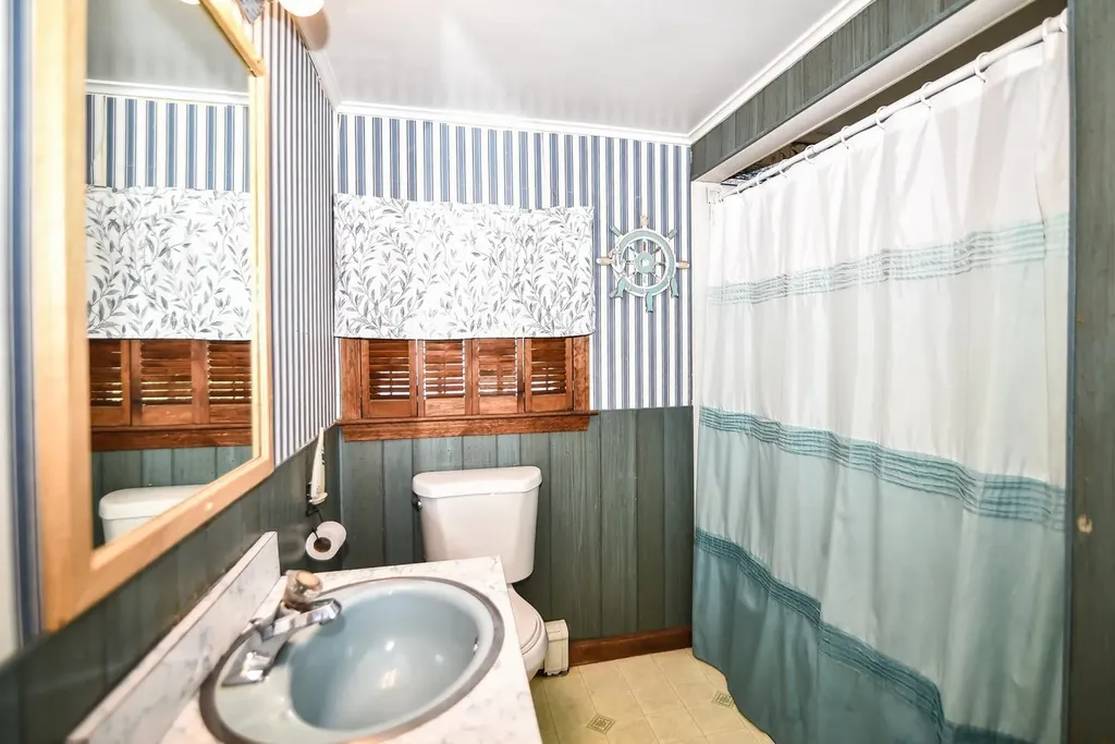 14 Marcoux Road Newton NH 03858