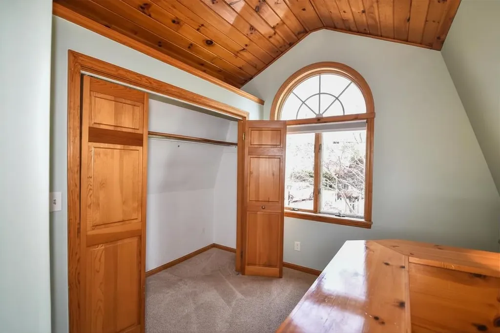 14 Marcoux Road Newton NH 03858