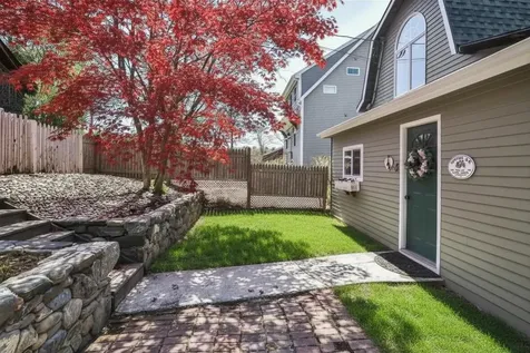 14 Marcoux Road Newton NH 03858