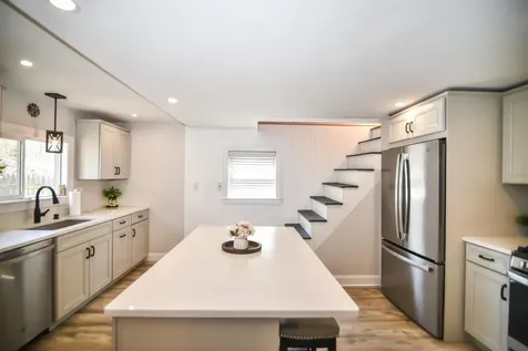 14 Marcoux Road Newton NH 03858