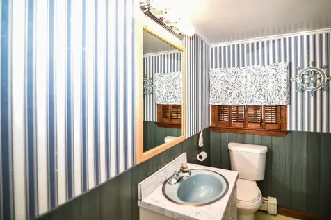 14 Marcoux Road Newton NH 03858