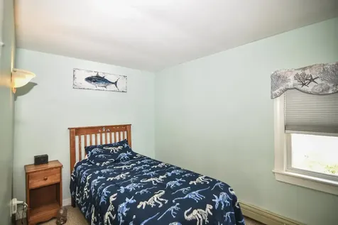 14 Marcoux Road Newton NH 03858