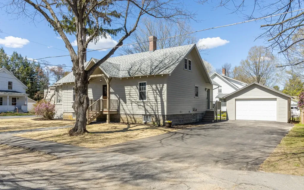 49 Mckinley Street Keene NH 03431