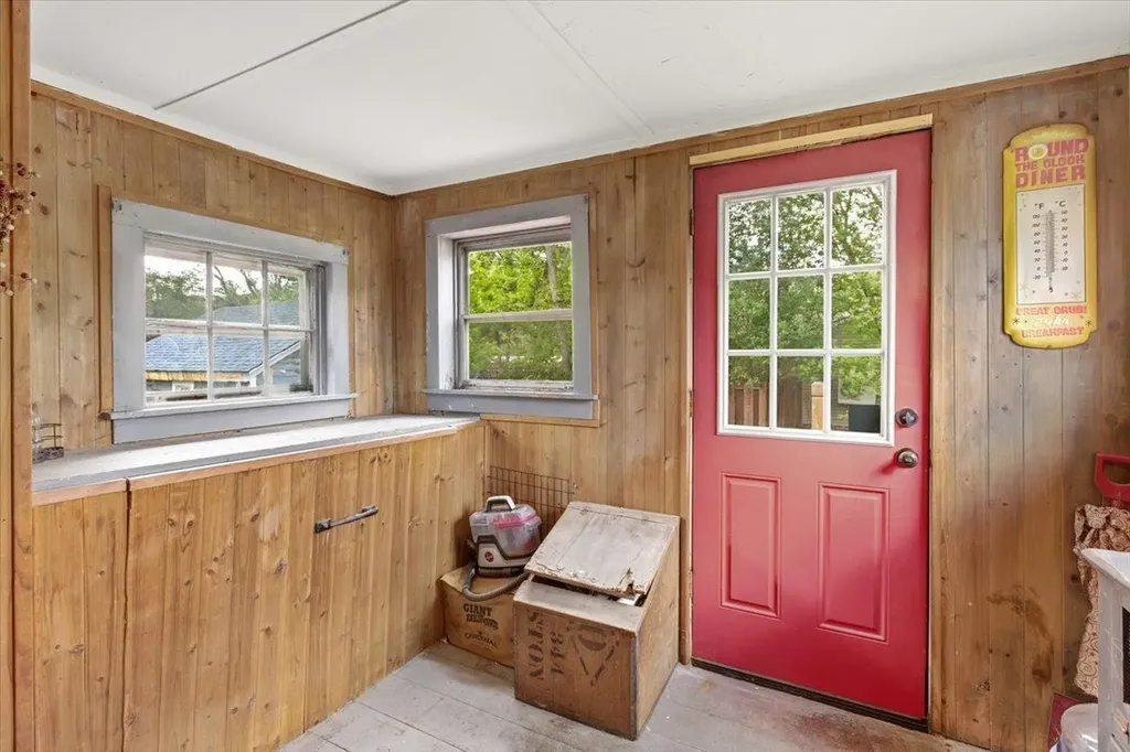 215 Orchard Street Pownal VT 05261