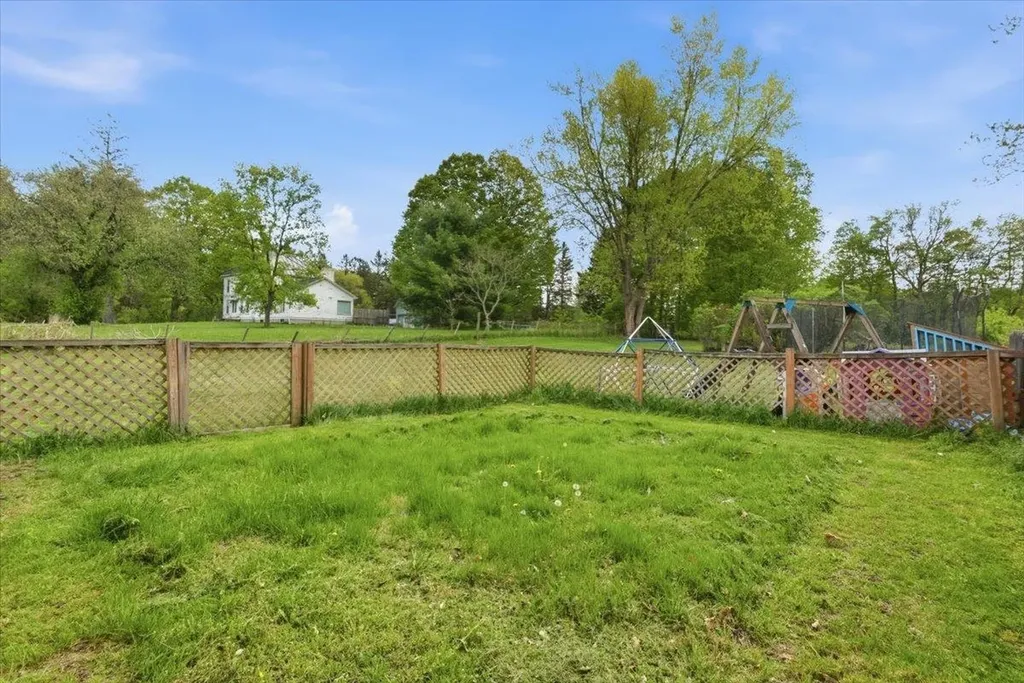 215 Orchard Street Pownal VT 05261