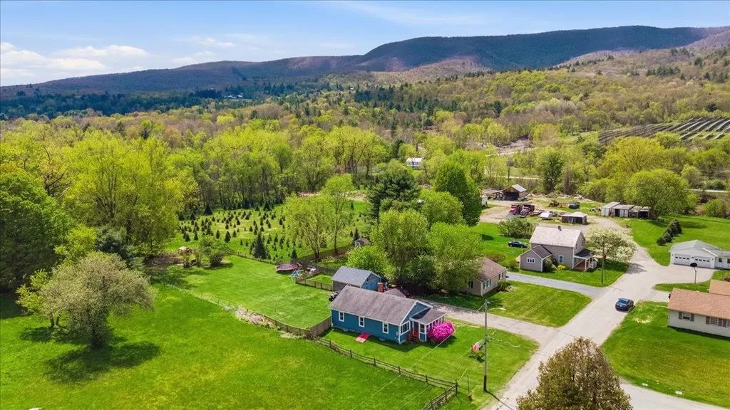 215 Orchard Street Pownal VT 05261