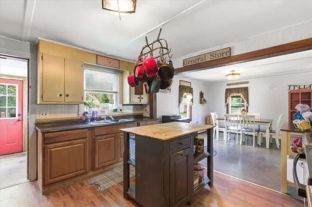 215 Orchard Street Pownal VT 05261