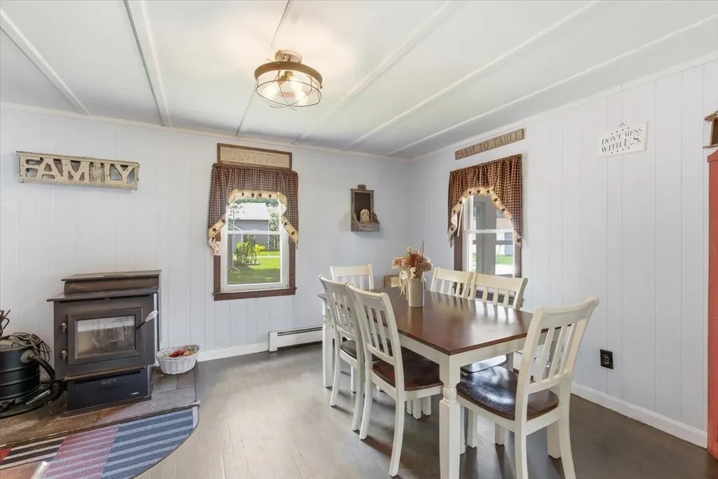 215 Orchard Street Pownal VT 05261