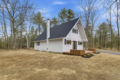 91 Chalk Pond Road Newbury NH 03255