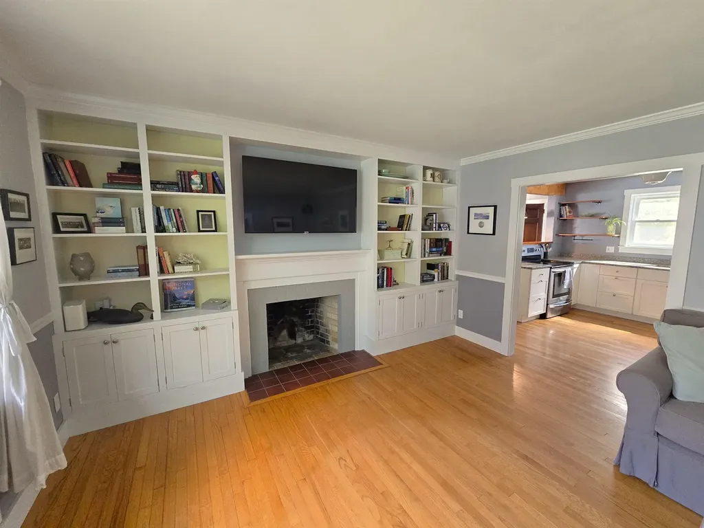 25 Speno Court Brattleboro VT 05301