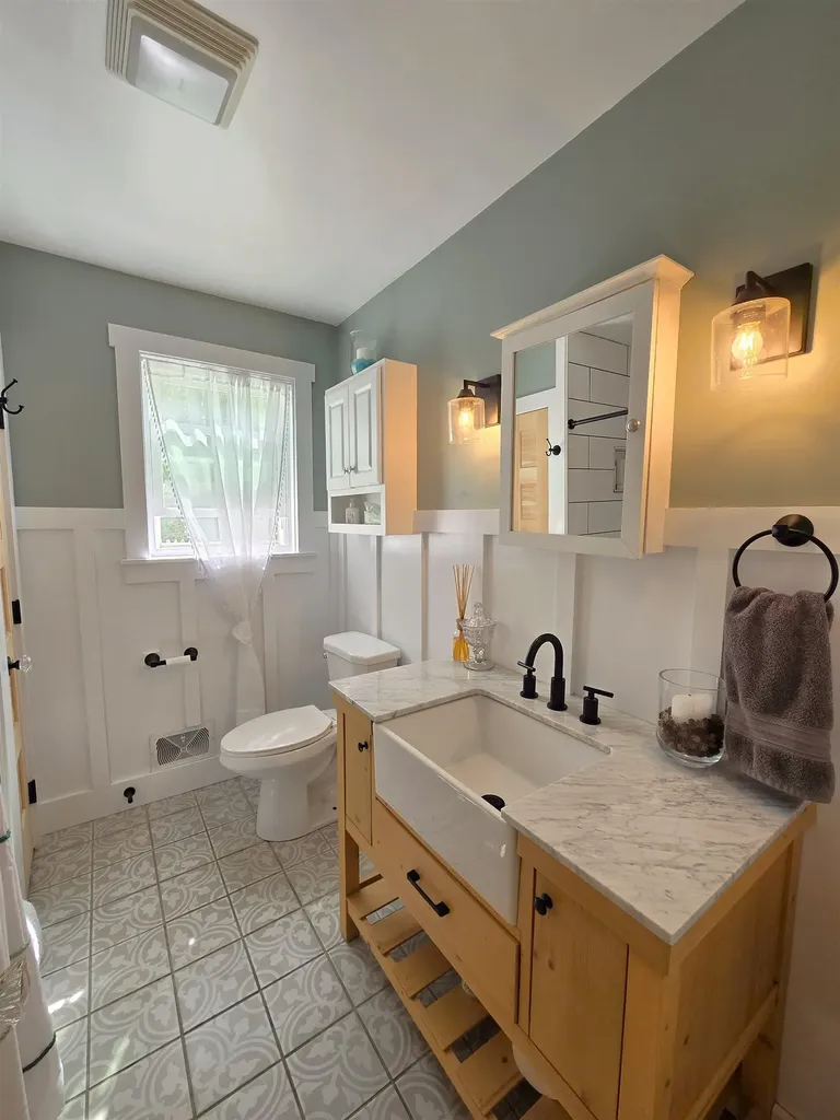 25 Speno Court Brattleboro VT 05301