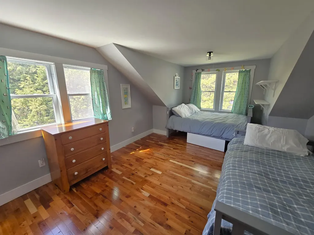 25 Speno Court Brattleboro VT 05301