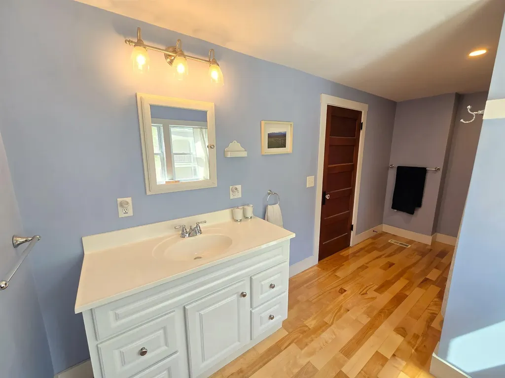 25 Speno Court Brattleboro VT 05301