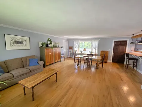 25 Speno Court Brattleboro VT 05301