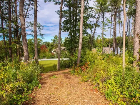 121 Mabel Way South Burlington VT 05403