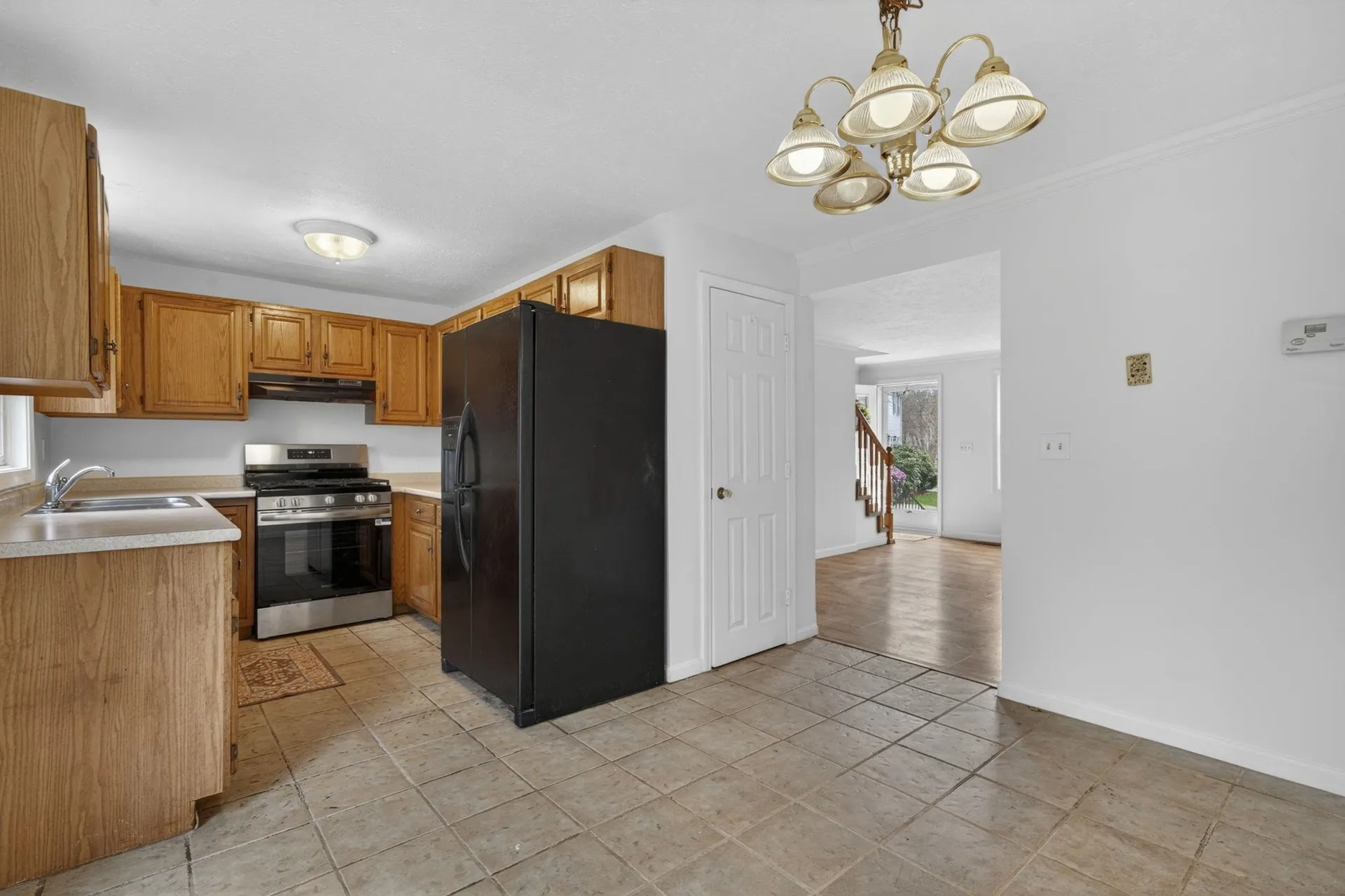 12 Wyndmere Drive Londonderry NH 03053