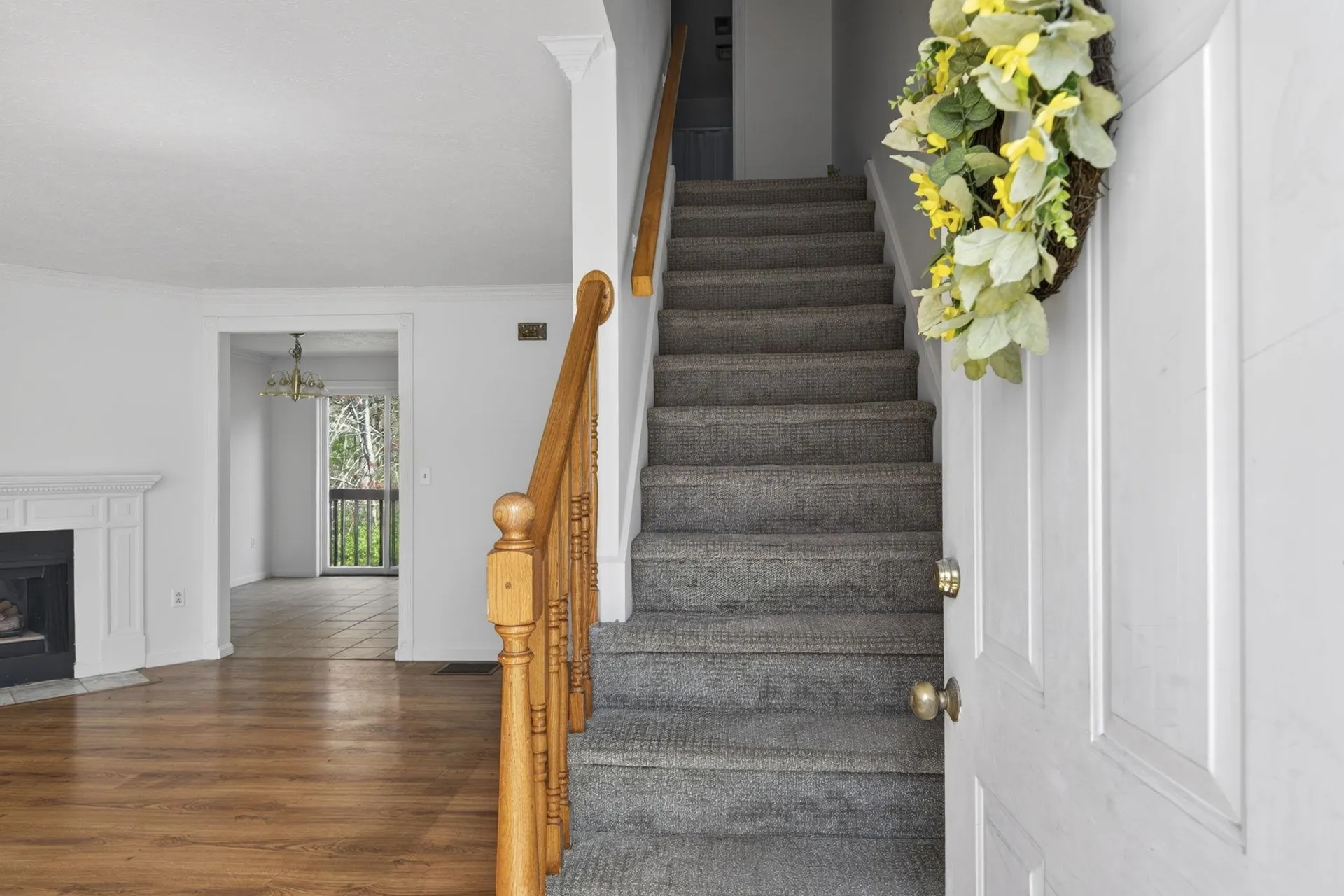 12 Wyndmere Drive Londonderry NH 03053