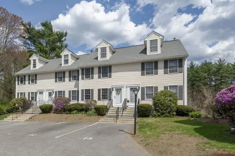 12 Wyndmere Drive Londonderry NH 03053
