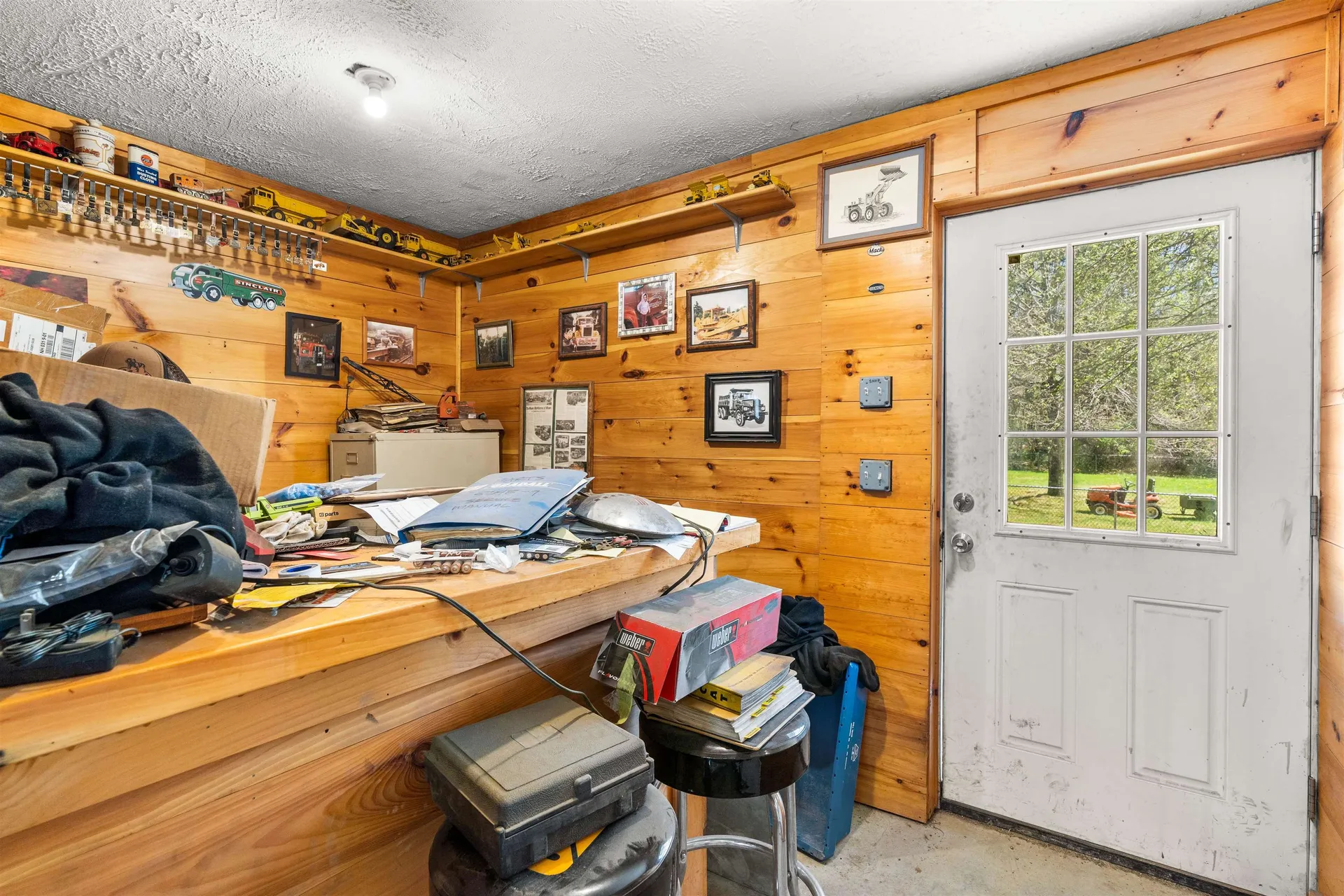 11 Jennifer Lane Weare NH 03281