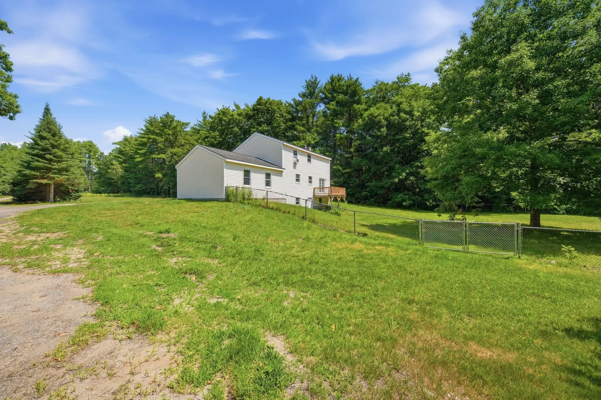 11 Jennifer Lane Weare NH 03281