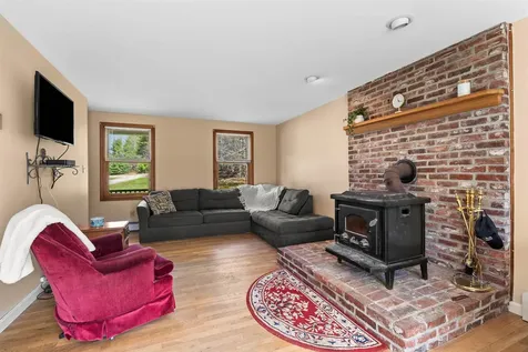 11 Jennifer Lane Weare NH 03281