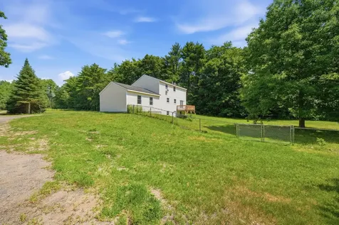 11 Jennifer Lane Weare NH 03281
