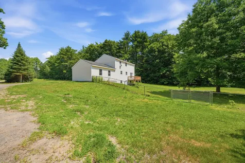 11 Jennifer Lane Weare NH 03281