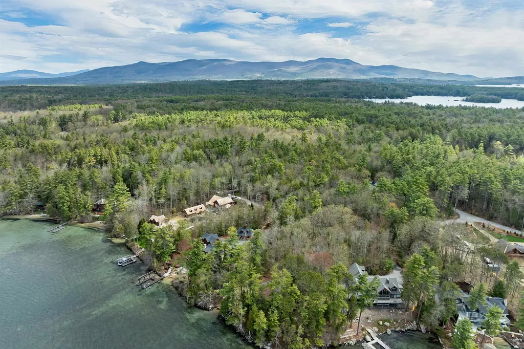 East Spur/rocky Shore Road Moultonborough NH 03254