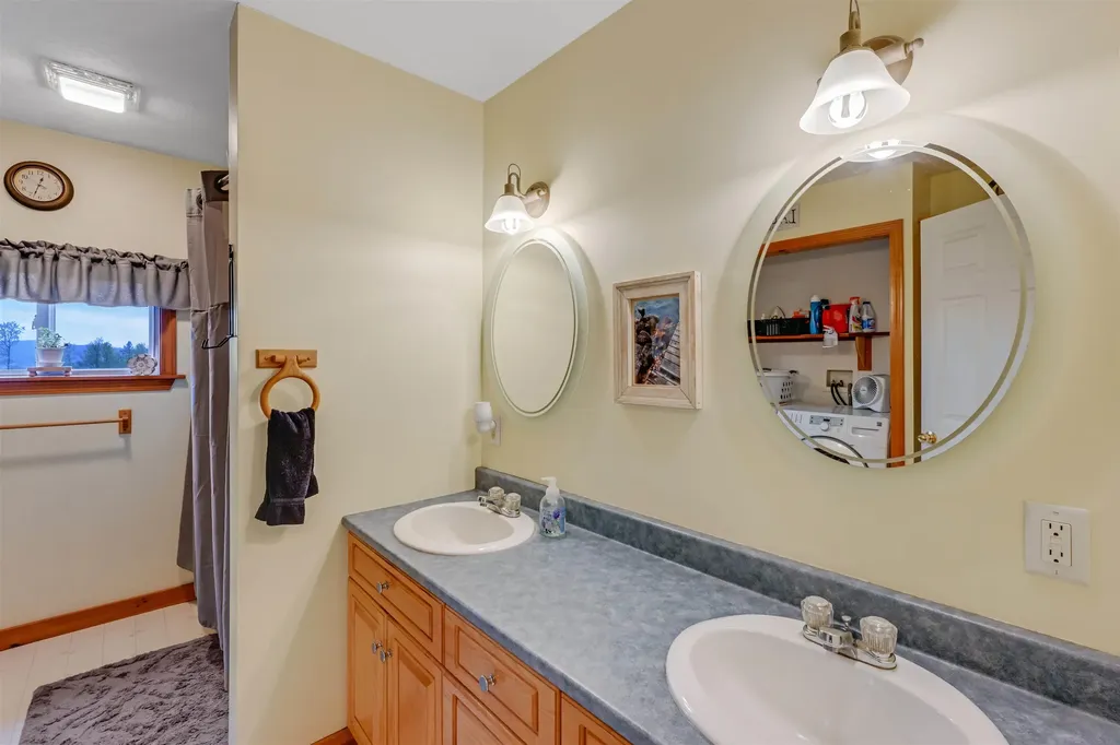 93 Carpenter Boulevard Charleston VT 05872