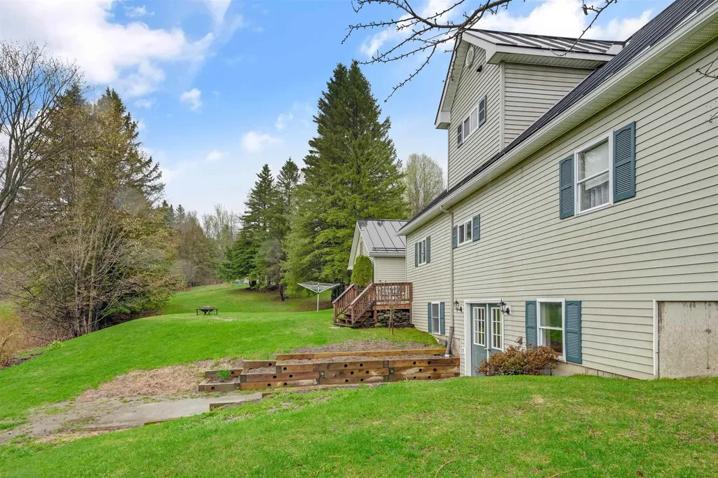 93 Carpenter Boulevard Charleston VT 05872