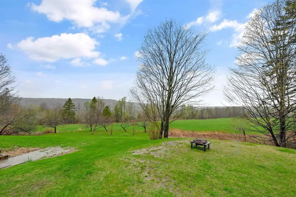 93 Carpenter Boulevard Charleston VT 05872