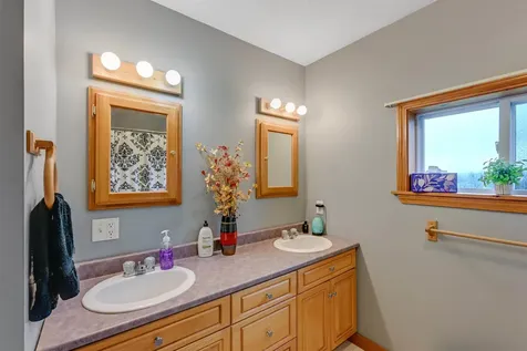 93 Carpenter Boulevard Charleston VT 05872