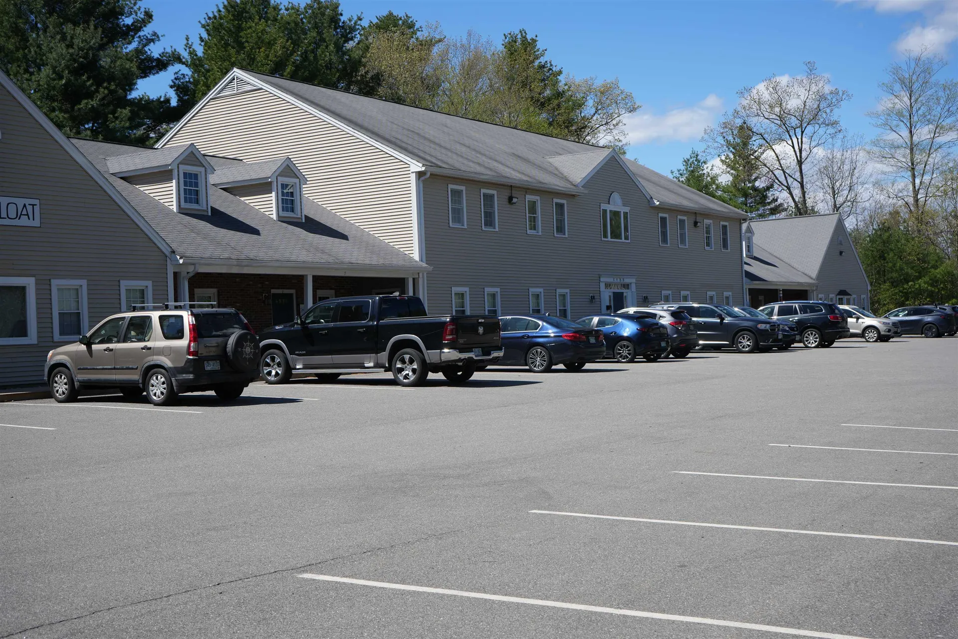1B Commons Drive Londonderry NH 03053