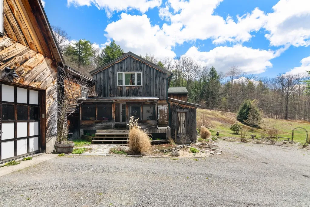 167 Peck Lane Westminster VT 05158
