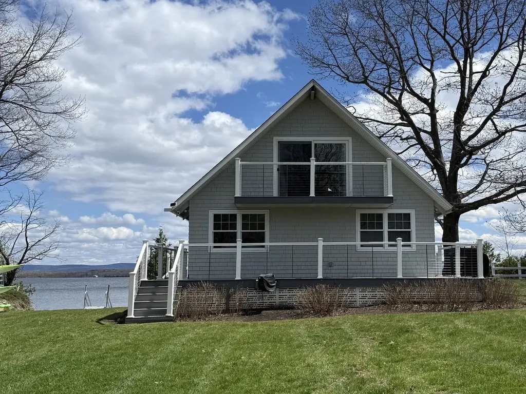 274 Stone Gate Lane North Hero VT 05474