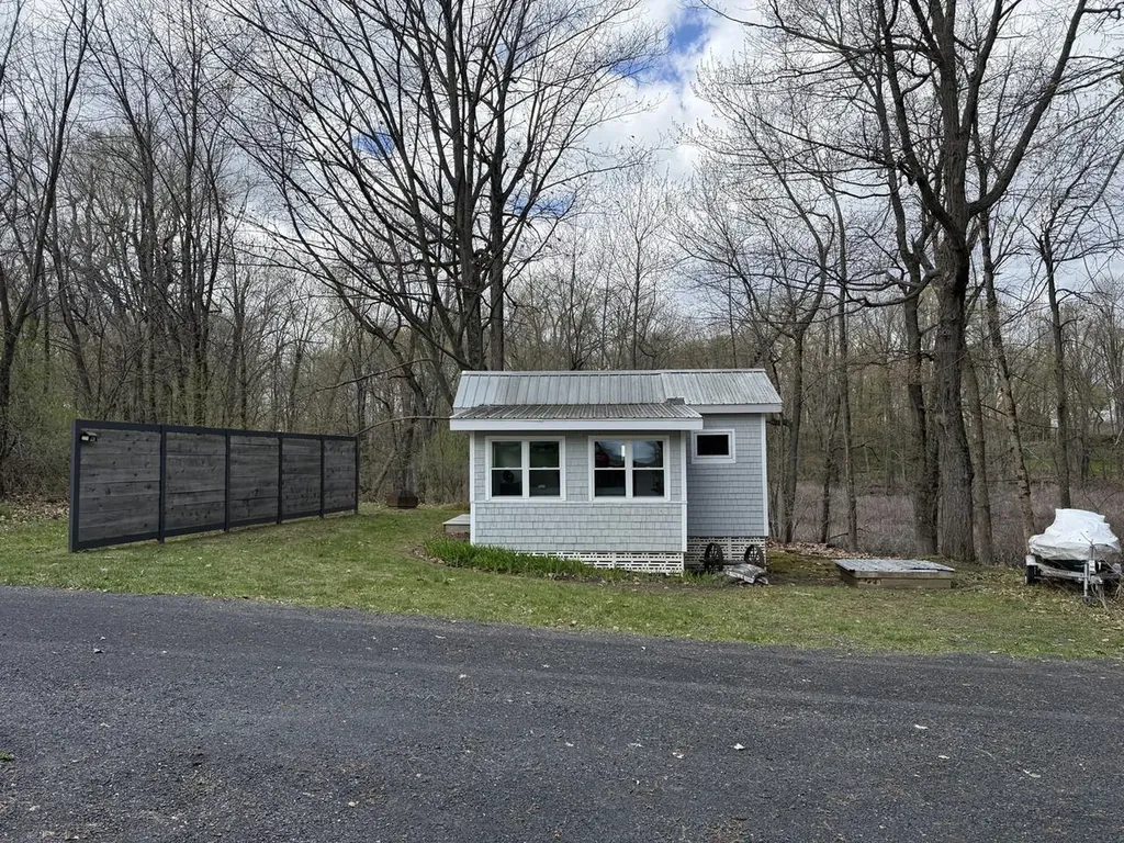 274 Stone Gate Lane North Hero VT 05474